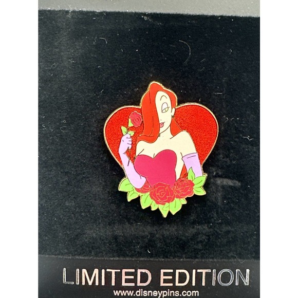 Rare 2009 Disney Pin LE250 Jessica Rabbit Heart and Roses Rose Pin Mint - Picture 2 of 9